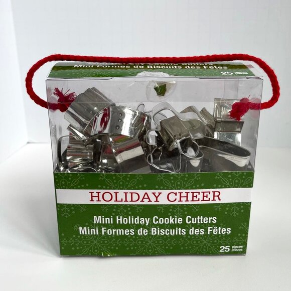 Mini Holiday Cookie Cutters 25 Pieces NIB - Picture 1 of 5